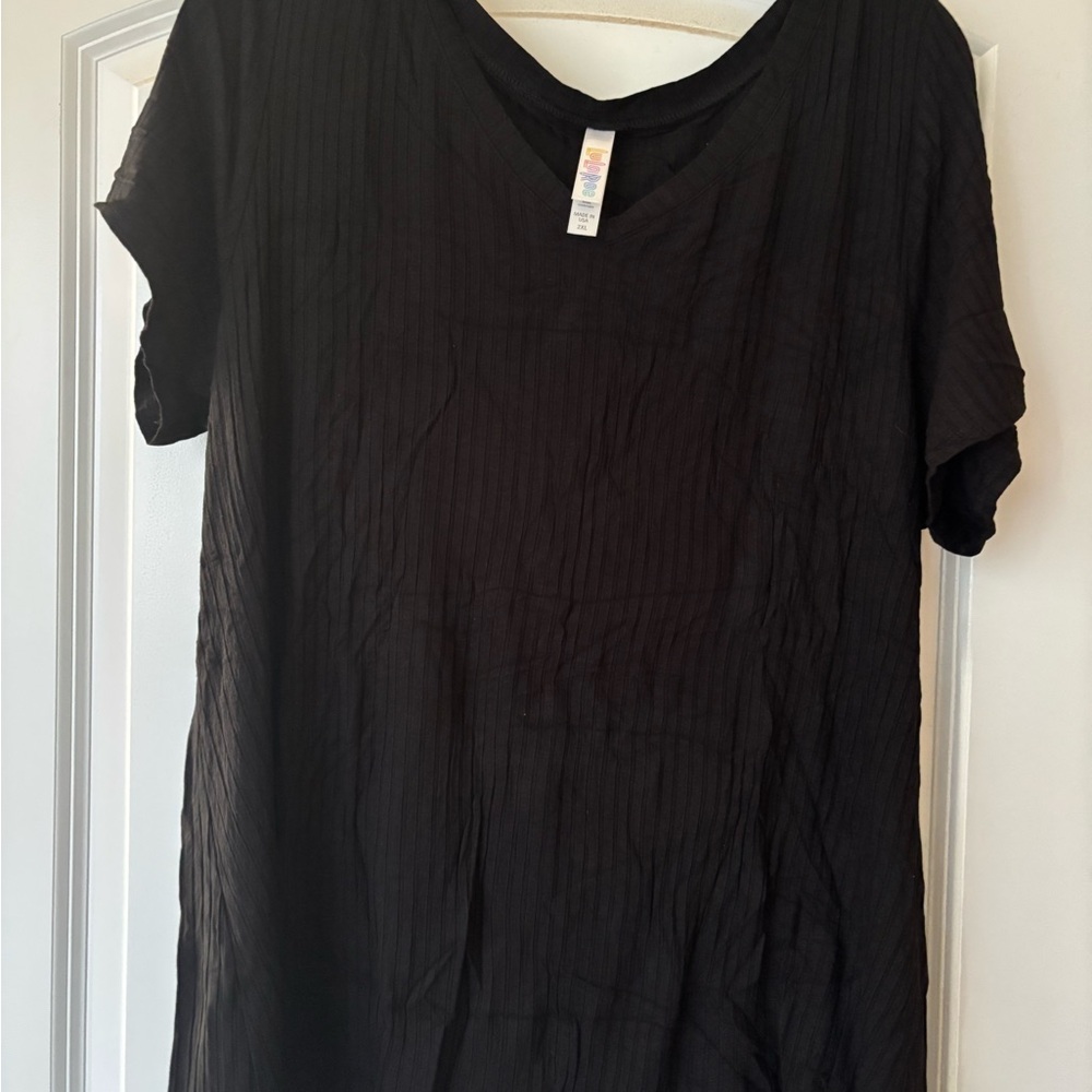 Black Short Sleeve Top